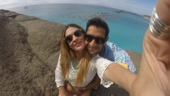 Borges y Gianina, su novia, disfrutando de las Canarias