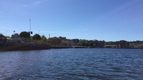 Zona pendiente de dragado en la desembocadura del L�rez a la altura de As Corbaceiras, en Pontevedra