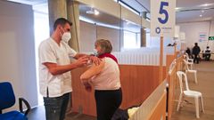 La vacunaci�n de refuerzo contra el covid inici� este mi�rcoles en Pontevedra otro grupo de edad, de 60 a 69 a�os