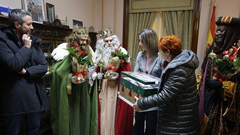 Los Reyes Magos se llevaron de Lugo una enorme urna llena de cartas con peticiones.