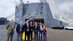 El barco que hizo escala hoy en Vigo es uno de los buques ro-ro m�s grandes del mundo