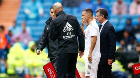 Zinedine Zidane y Eden Hazard.Zinedine Zidane y Eden Hazard en el Real Madrid