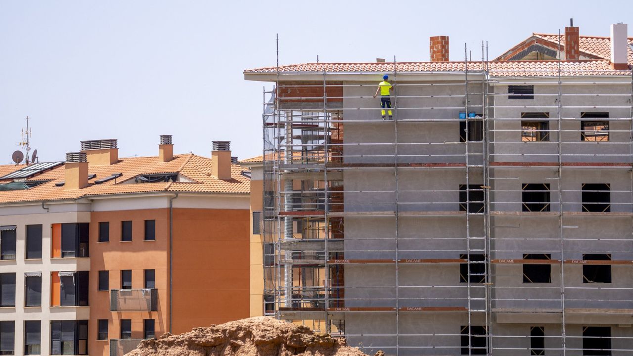 Las hipotecas sobre viviendas cierran abril con su mayor cifra en 16 años