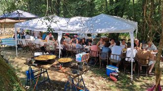 Xuntanza veci�al ao p� do mu��o restaurado. Cuarta edici�n do encontro