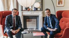 El presidente del PP, Alberto Nez Feijoo, y el primer ministro sueco, Ulf Kristersson, este martes, en Estocolmo