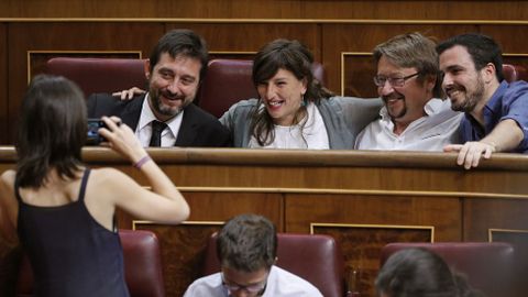 Los diputados de Unidos Podemos, Rafa Mayoral, Yolanda D�az, Xavier Dom�nech y Alberto Garz�n. 