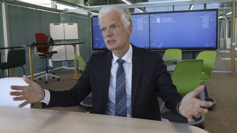 Imagen de archivo del director de Educaci�n de la OCDE y responsable del Informe PISA, Andreas Schleicher, durante una visita a Galicia