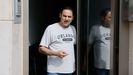 El exministro de Transportes José Luis Ábalos atiende a la prensa después de que la UCO registrara su casa en Valencia por el caso Koldo.