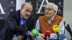 Mariano Ozores (derecha) con el presidente de la Academia, Antonio Resines