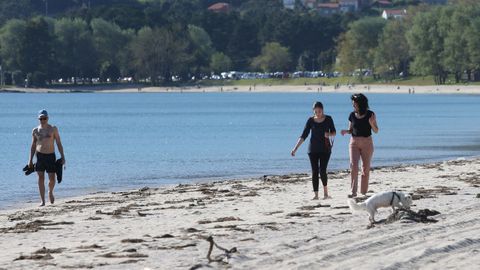 Buen tiempo en la playa de Barraa