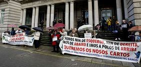 La plataforma Mar�n-Pontevedra se manifest� ayer ante la Subdelegaci�n del Gobierno.