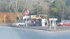 Accidente de tr�fico en la N-651, en la rotonda de Cabanas.