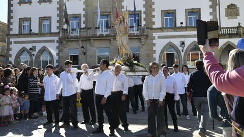 La Palomita Domingo de Resurreci�n en Muros