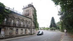 En la imagen, la Torre de Borr�s de Fene, que naci� como sanatorio y despu�s fue vivienda familiar