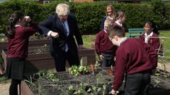 El primer ministro brit�nico, Boris Johnson, durante una visita a una escuela de Ferryhill