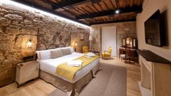 El hotel celanov�s conjuga materiales tradicionales y sistemas modernos en un entorno hist�rico