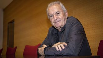 El cantautor asturiano V�ctor Manuel