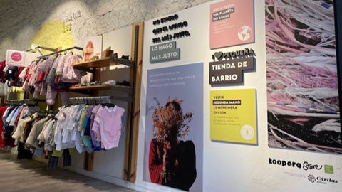 Una de las tiendas de Koopera, la empresa de inserci�n de C�ritas, en Asturias