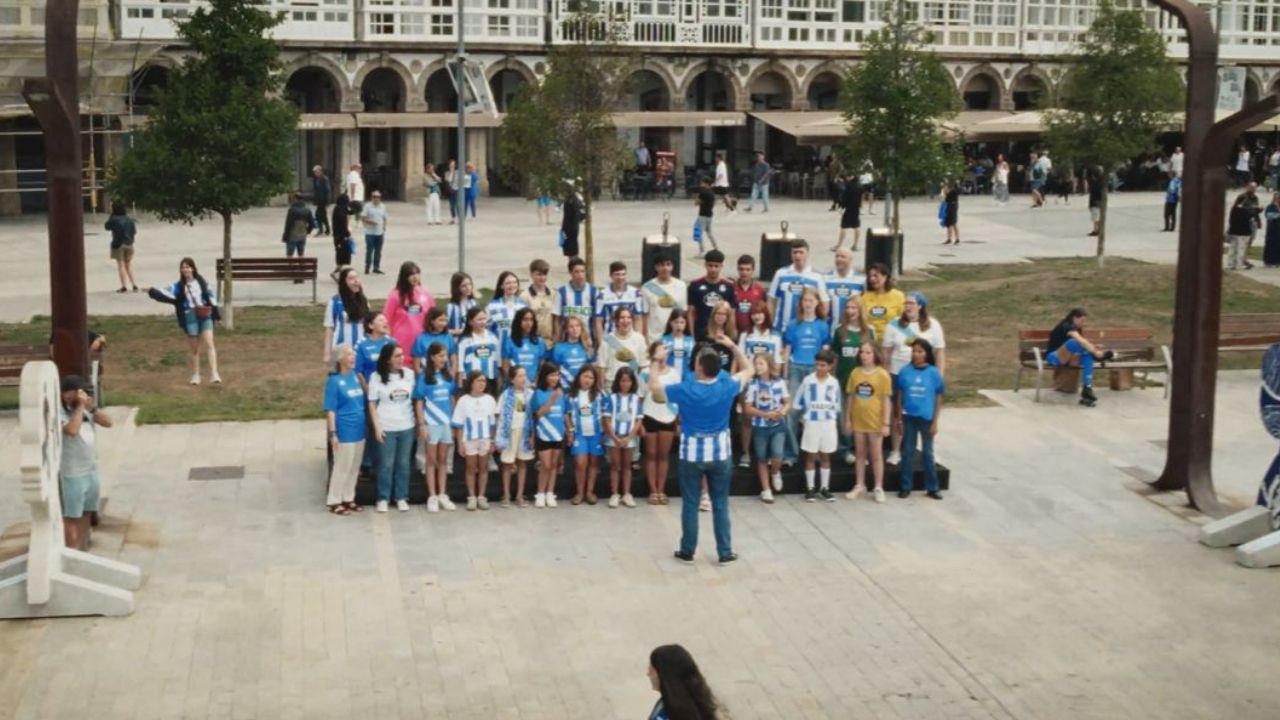El Dépor desvela el himno de su 120 aniversario: «Voa»