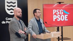 El concejal Manuel Faria, con el portavoz del PSOE, Ivn Puentes, este mircoles en el Concello de Pontevedra