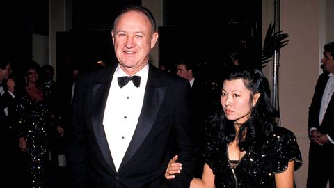 Gene Hackman yBetsy Arakawa