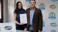 El presidente de ANPE en Asturias, Gumersindo Rodr�guez, y la coordinadora del Defensor del Docente, Montserrat Fern�ndez..El presidente de ANPE en Asturias, Gumersindo Rodr�guez, y la coordinadora del Defensor del Docente, Montserrat Fern�ndez. 