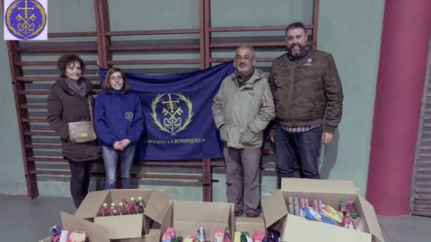 Alimentos recogidos en el partido solidario de la Cofrad�a La Borriquilla, en 2017. 