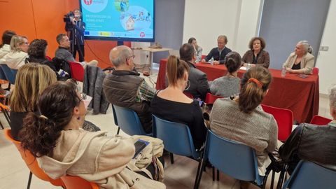 Presentaci�n dekl proyecto piloto en Llanera de apoyo a familias vulnerables en la crianza de sus hijos