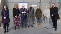 Die de Castro (cuarto por la izquierda) visit� el campus junto a la delegada de la Xunta en Ferrol, Martina Aneiros, y distintas autoridades acad�micas