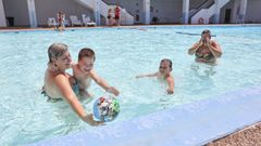 La piscina municipal de Vimianzo, el a�o pasado.