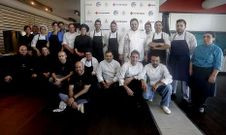 A�nhoa Mallo present� al lado de los menhires su programa Dakota Coach. 