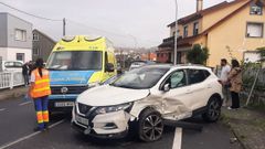 Accidente en Agui�o con dos coches implicados