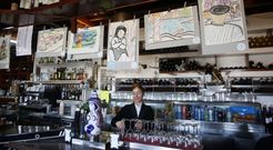 Los bocetos y vi�etas de Ra�l Velloso y Luis Davila se pueden contemplar en el restaurante buenense. 
