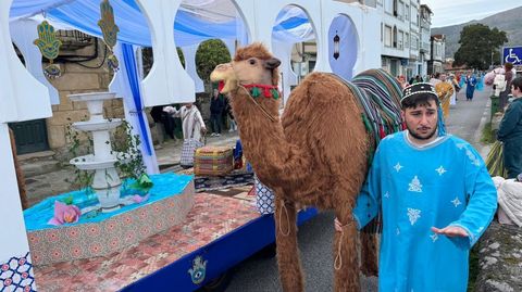 Desfile de comparsas de Muros