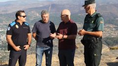 El subdelegado del Gobierno, Eladio Santos, se acerc&oacute; hasta el mirador de Alixo junto con el alcalde de O Barco, Tino Alonso y los responsables del operativo de seguridad en la zona