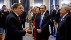 El ministro Planas (izquierda) en la gala de los premios Alimentos de Espa�a