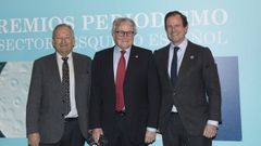 Amador Su�rez, en el centro, presidente de Cepesca