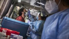 Test covid-19 en el criba-bus del Sergas en la ciudad de Ourense