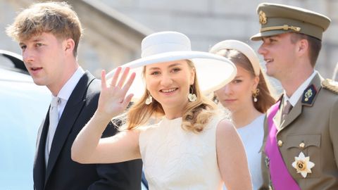 El pr�ncipe belga Emmanuel, la princesa heredera Isabel y el pr�ncipe Gabriel