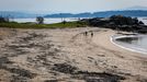 Playa de Cabo, en A Pobra, donde se cree que tuvo lugar la descarga del alijo.