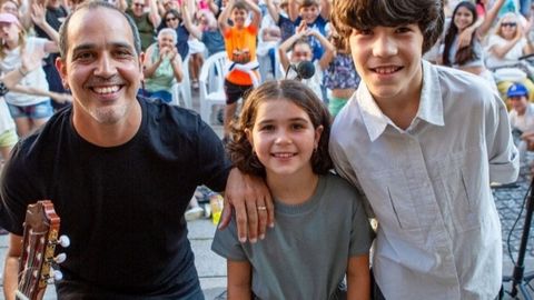 <span lang= gl >Imaxe do grupo As Tareixas</span>