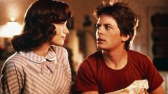 Lea Thompson y Michael J. Fox en una escena de �Regreso el futuro�.