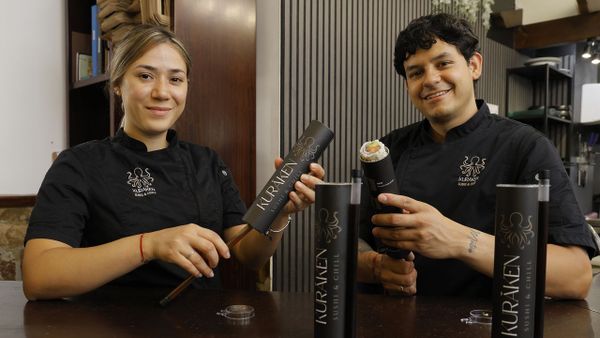 Eli Zambrano y Leo Rangel, con el nuevo formato de �sushipop� en Kuraken (Culleredo).