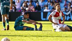 Jonny Otto y Pablo Dur�n, en el Celta-Alav�s de este domingo en Bala�dos.