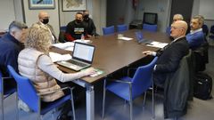 Rogelio L�pez (derecha), en el acto de expropiaci�n de los comuneros de Portegal y Trigal en Carballeda de Valdeorras