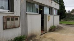 Imagen del exterior del aula de lectura de Bergondo.