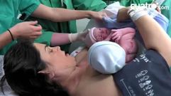 Samanta da a luz a sus mellizos