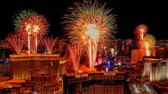 Fuegos artificiales para celebrar la llegada del A�o Nuevo 2020 en Las Vegas.