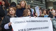 Letrados judiciales en huelga se concentraron este jueves en Madrid.