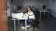 Sonia Garrido es la responsable del coworking abierto por el Concello de O Bolo en la antigua casa cuartel. 